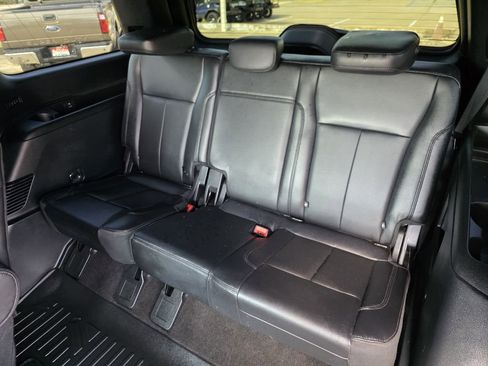 Used 2020 Ford Expedition XLT w/ Equipment Group 202A image 23