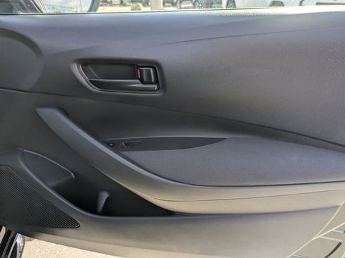 Used 2024 Toyota Corolla LE image 32