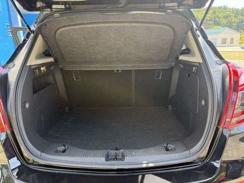 Used 2022 Buick Encore Preferred image 18