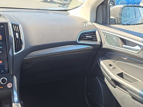 Used 2024 Ford Edge Titanium AWD/4WD image 18