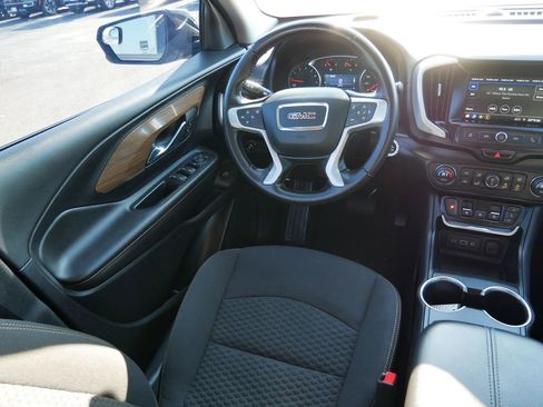 Used 2020 GMC Terrain SLE w/ Driver Convenience Package AWD/4WD image 18