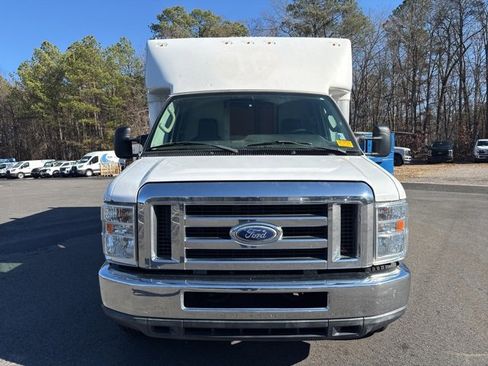 Used 2015 Ford E-350 and Econoline 350 Super Duty w/ Power Windows & Locks Group image 8