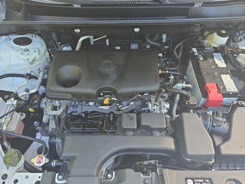 Used 2024 Toyota RAV4 XLE image 27