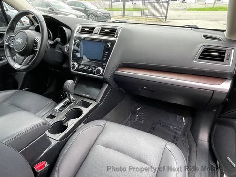 Used 2018 Subaru Outback 2.5i Limited AWD/4WD image 14