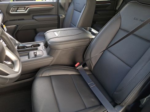 New 2026 GMC Sierra 2500 Denali w/ Denali Reserve Package image 22