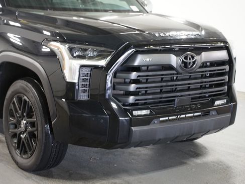 Used 2025 Toyota Tundra Limited w/ Nightshade Package AWD/4WD image 4