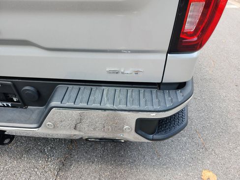 Used 2022 GMC Sierra 1500 SLT w/ SLT Premium Plus Package AWD/4WD image 5