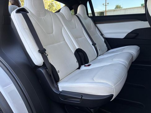 Used 2022 Tesla Model X AWD/4WD image 22