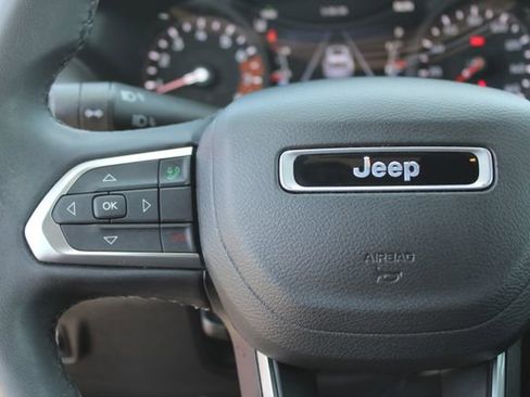 Used 2023 Jeep Compass Altitude image 20