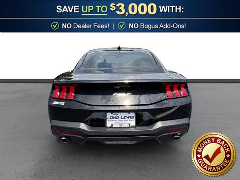 Used 2025 Ford Mustang Coupe RWD image 5