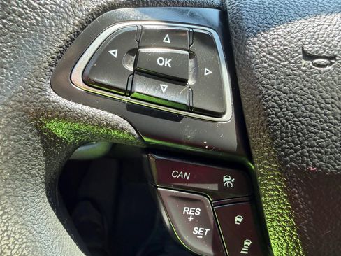 Used 2019 Ford Escape SE AWD/4WD image 16