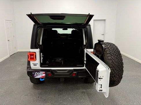 Used 2024 Jeep Wrangler Unlimited Rubicon 4xe w/ Technology Group image 12