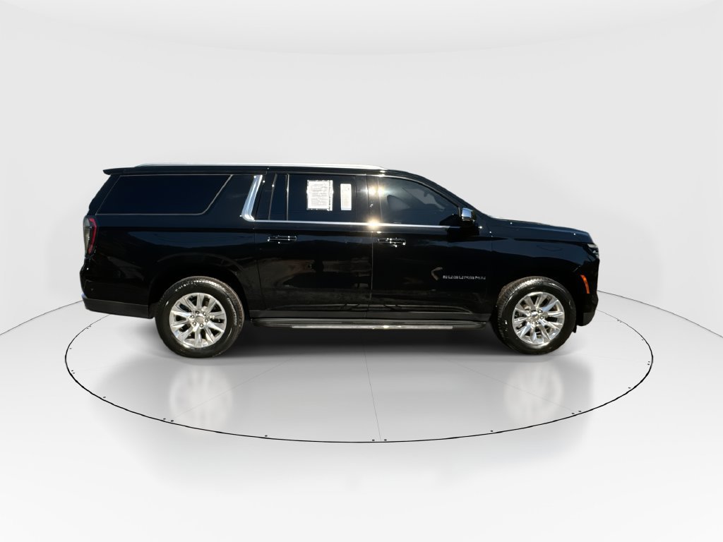 Used 2025 Chevrolet Suburban Premier w/ LPO, Illumination Package RWD image 9