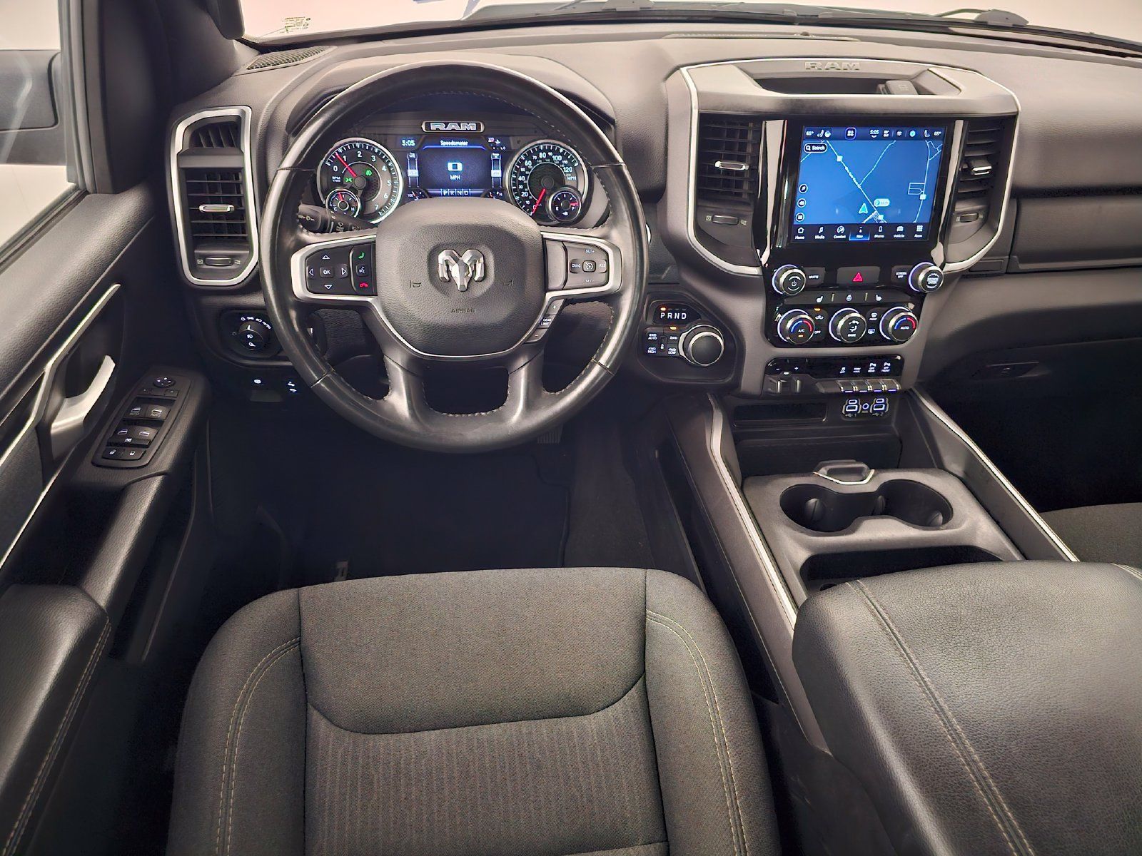 Used 2022 RAM 1500 Big Horn AWD/4WD image 9