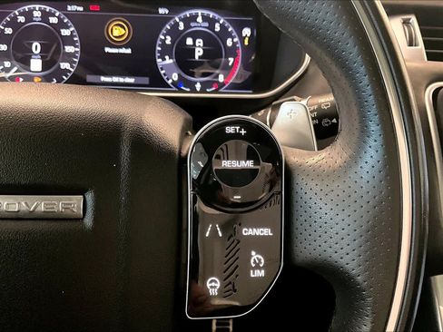 Used 2019 Land Rover Range Rover Sport Supercharged AWD/4WD image 23