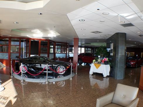 Used 2021 Chevrolet Camaro SS image 40