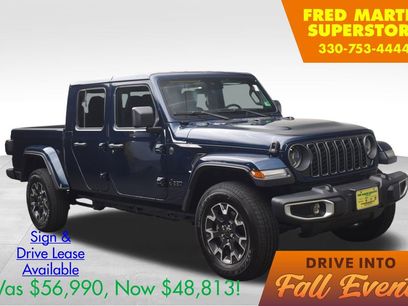 New 2025 Jeep Gladiator Sport w/ Premium Package