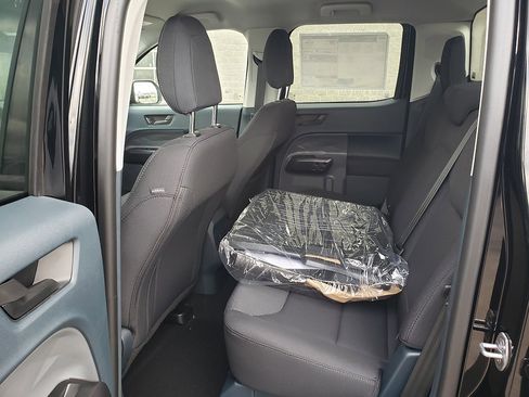 New 2025 Ford Maverick XL image 13