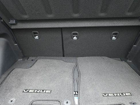 Certified 2025 Hyundai Venue SEL image 28