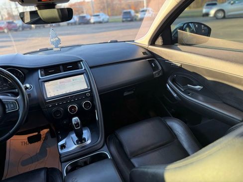 Used 2020 Jaguar E-PACE image 17