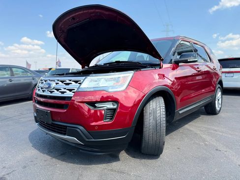 Used 2018 Ford Explorer XLT w/ Equipment Group 202A FWD image 12