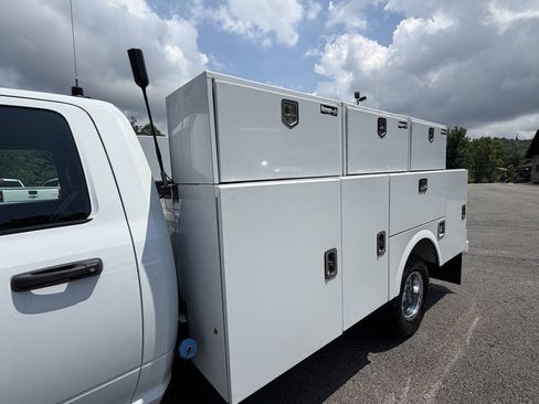 Used 2022 RAM 3500 Tradesman AWD/4WD image 8