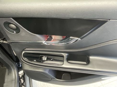 Used 2020 Lincoln Corsair Reserve w/ Equipment Group 201A image 20