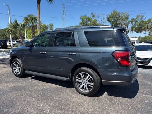Certified 2024 Ford Expedition Limited RWD image 8