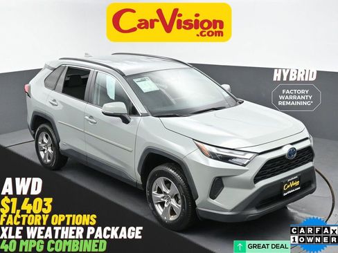 Used 2022 Toyota RAV4 XLE w/ XLE Grade Weather Package image 1