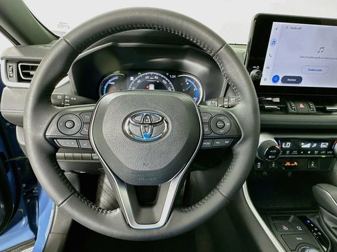 Used 2024 Toyota RAV4 XSE AWD/4WD image 11