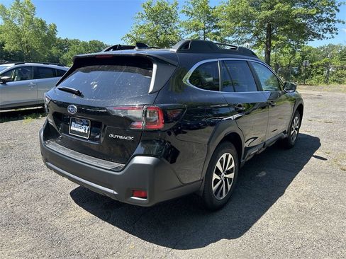New 2025 Subaru Outback Premium image 8
