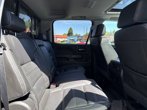 Used 2019 GMC Sierra 2500 Denali w/ Duramax Plus Package AWD/4WD image 22