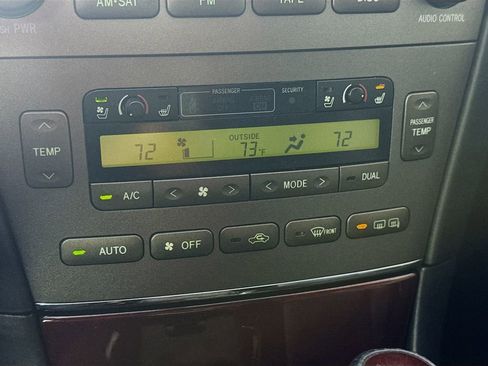 Used 2005 Lexus ES 330 image 16