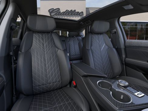 New 2026 Cadillac Optiq V w/ LPO, Floor Liner Package AWD/4WD image 16