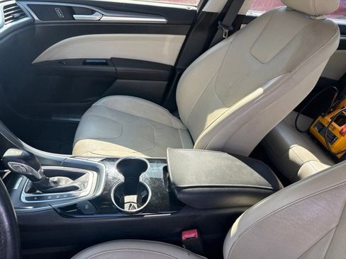 Used 2015 Ford Fusion Titanium FWD image 25