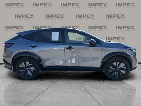 Used 2023 Nissan Ariya AWD image 6