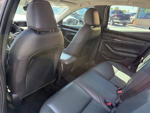 Used 2021 MAZDA MAZDA3 s FWD image 28