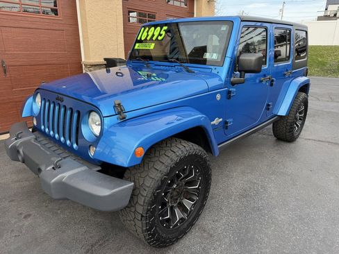 Used 2014 Jeep Wrangler Sport AWD/4WD image 2
