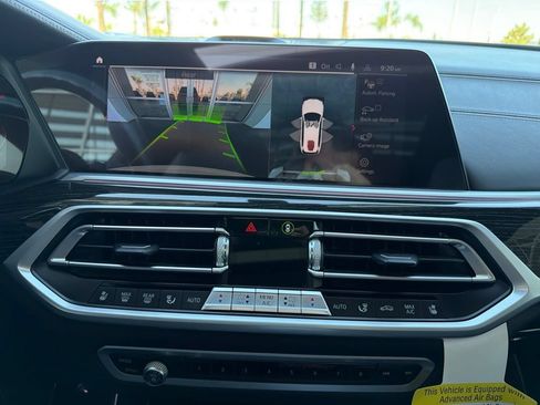 Used 2020 BMW X7 M50i w/ Dynamic Handling Package AWD/4WD image 23