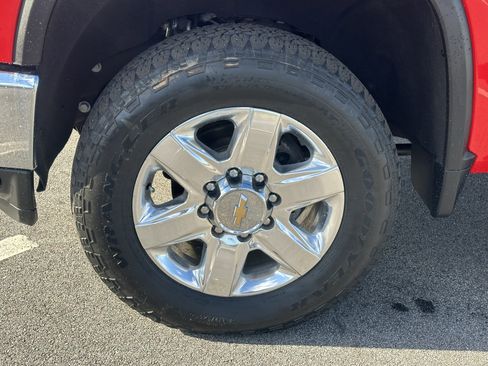 Used 2022 Chevrolet Silverado 3500 LTZ w/ LTZ Premium Package image 15