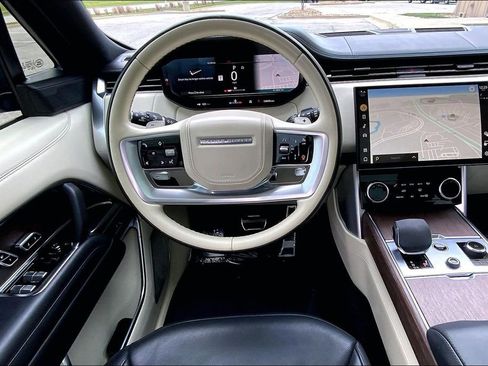 Used 2023 Land Rover Range Rover Long Wheelbase Autobiography AWD/4WD image 5