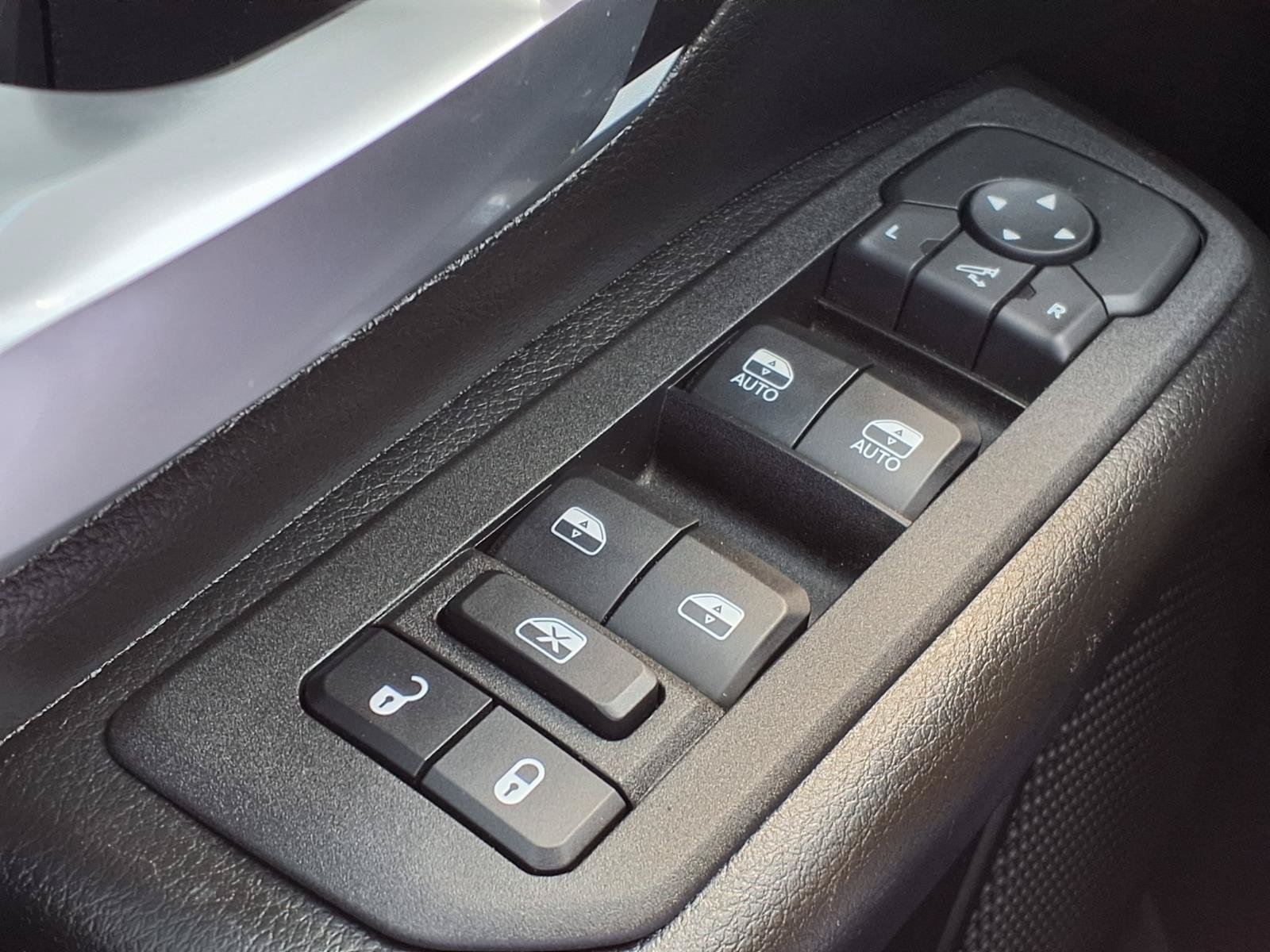 Used 2025 RAM 1500 Lone Star AWD/4WD image 14