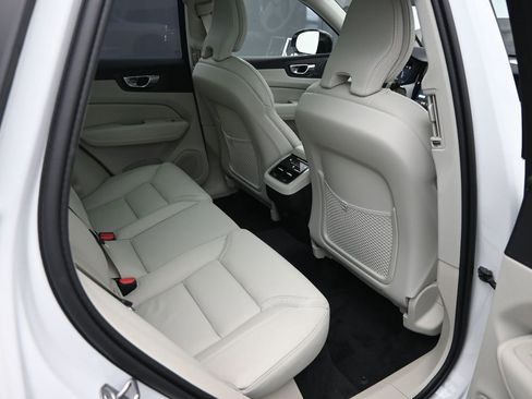 New 2026 Volvo XC60 B5 Ultra w/ Protection Package Premier image 35