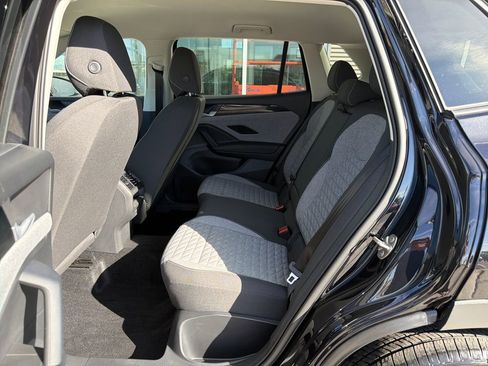 Used 2025 Volkswagen Tiguan S AWD/4WD image 14