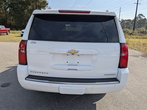 Used 2020 Chevrolet Suburban Premier image 5