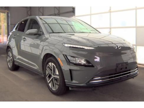 Used 2023 Hyundai Kona SEL FWD image 2