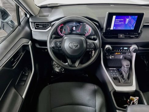 Certified 2025 Toyota RAV4 LE AWD/4WD image 18