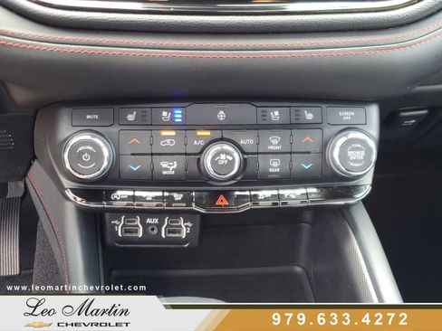 Used 2024 Dodge Durango GT RWD image 28