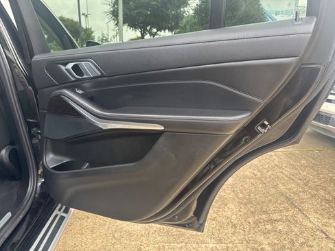 Used 2020 BMW X7 xDrive40i w/ Cold Weather Package image 26