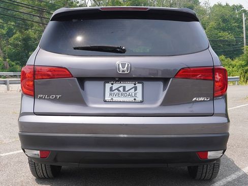 Used 2017 Honda Pilot EX-L image 11